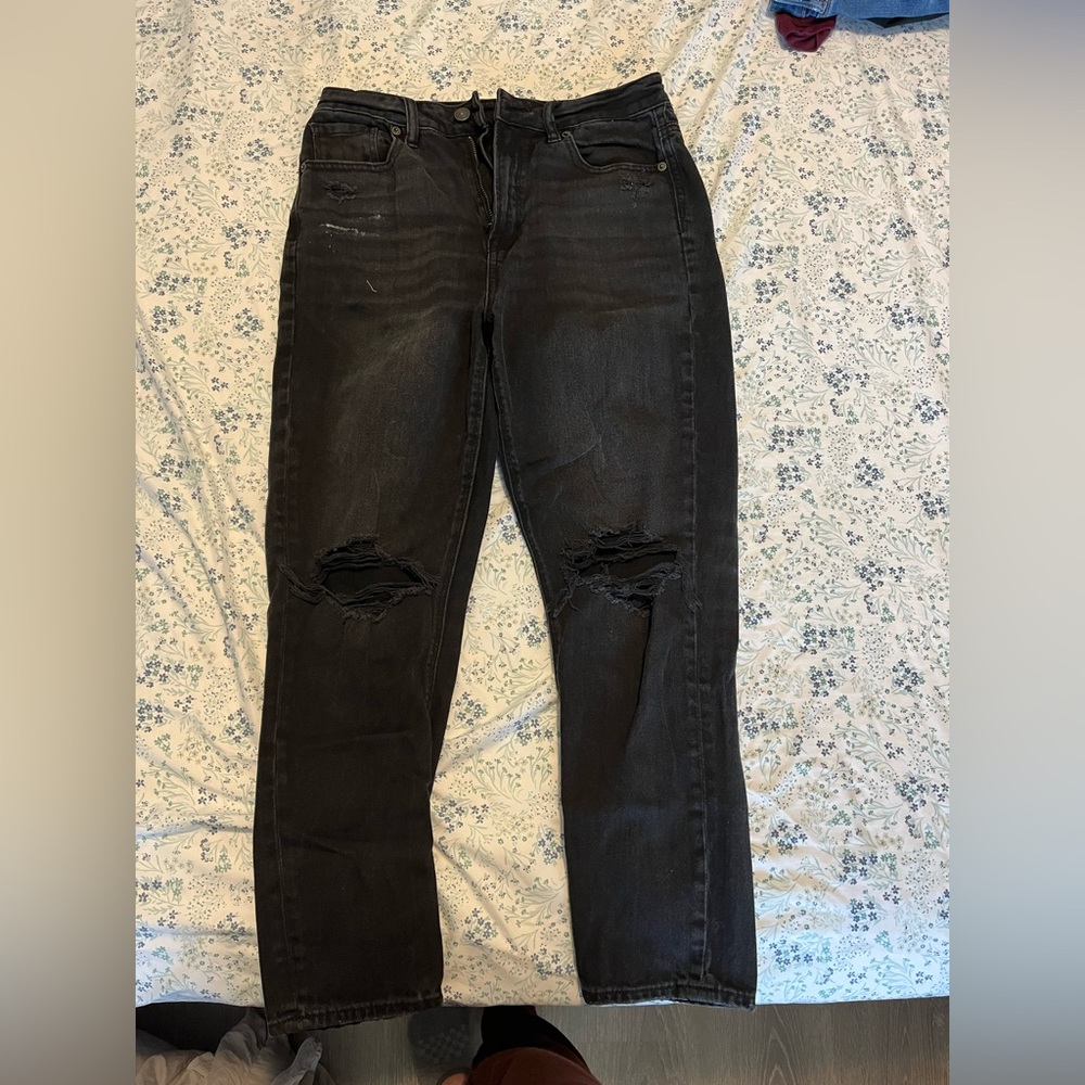 Stylish Black Distressed Jeans